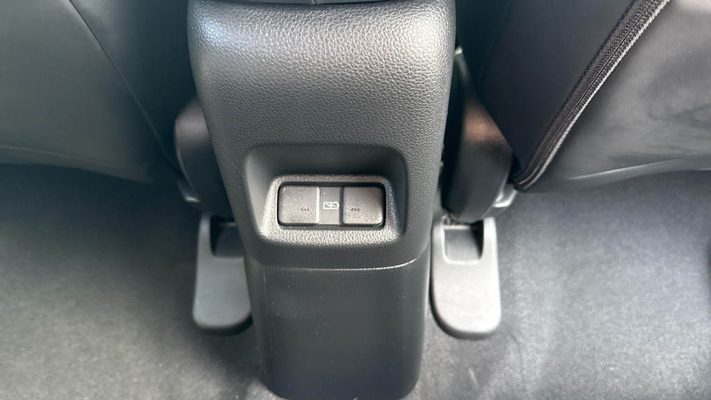 Honda Jazz 1.5 I-mmd Hybrid Elegance Ecvt Hatchback Red #38