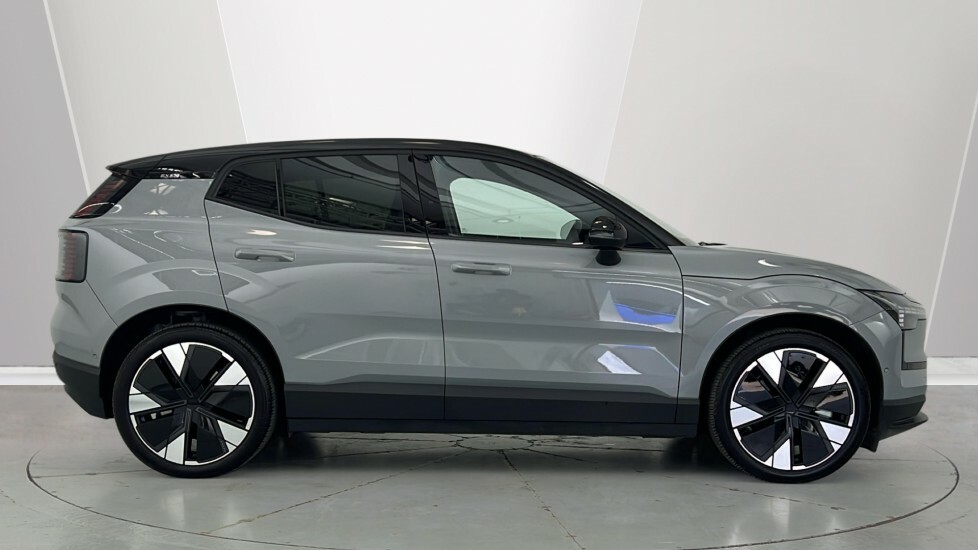 Volvo EX30 Ultra, Twin Motor Performance, Grey #3