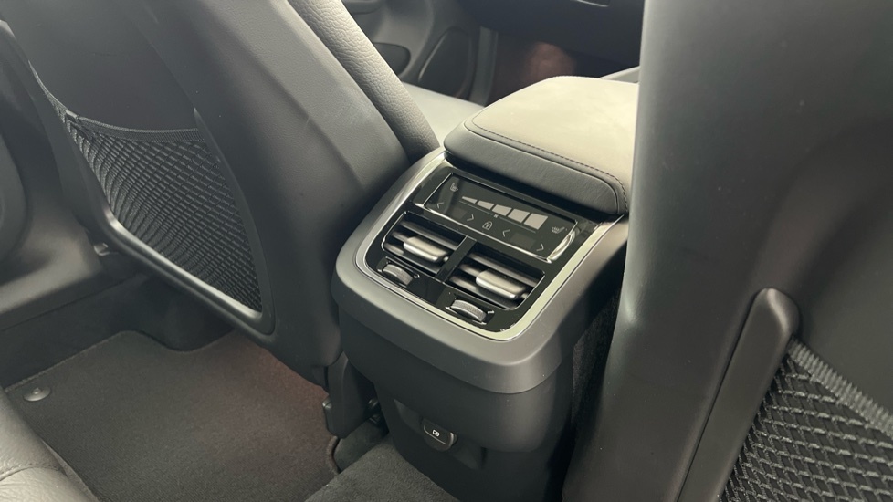 Volvo XC60 Plus, B5 Awd Mild Hybrid, Dark Grey #40