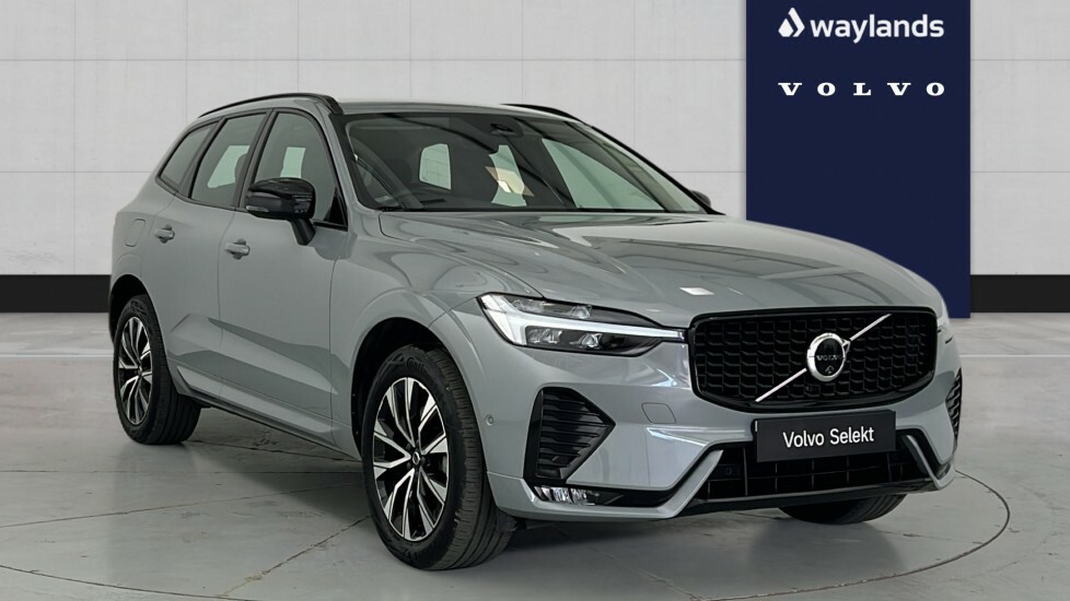 Volvo XC60 2.0 B5p Plus Dark Awd Geartronic Grey
