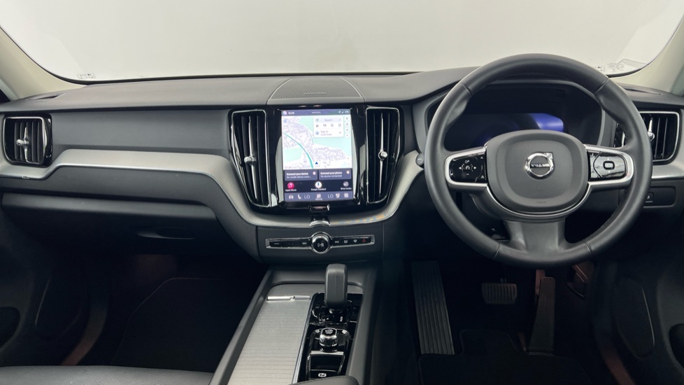 Volvo XC60 2.0 B5p Plus Dark Awd Geartronic Grey #5