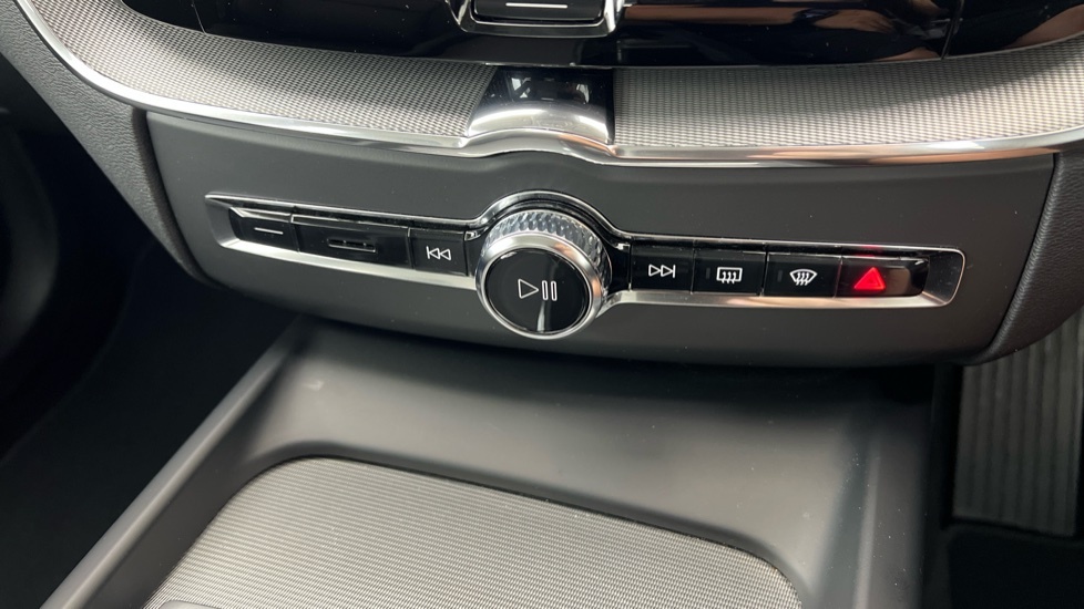 Volvo XC60 Plus, B5 Awd Mild Hybrid, Dark Grey #50