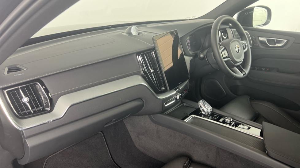 Volvo XC60 Plus, B5 Awd Mild Hybrid, Dark  #43