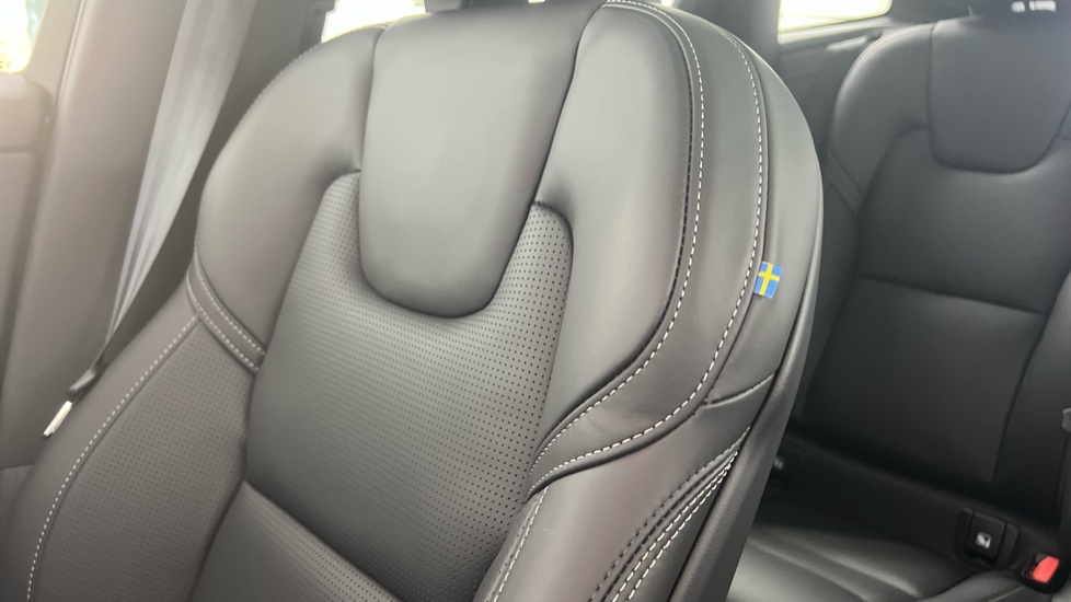 Volvo XC60 Plus, B5 Awd Mild Hybrid, Dark  #48