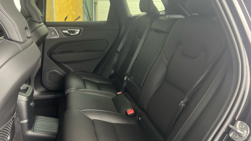 Volvo XC60 Plus, B5 Awd Mild Hybrid, Dark  #31