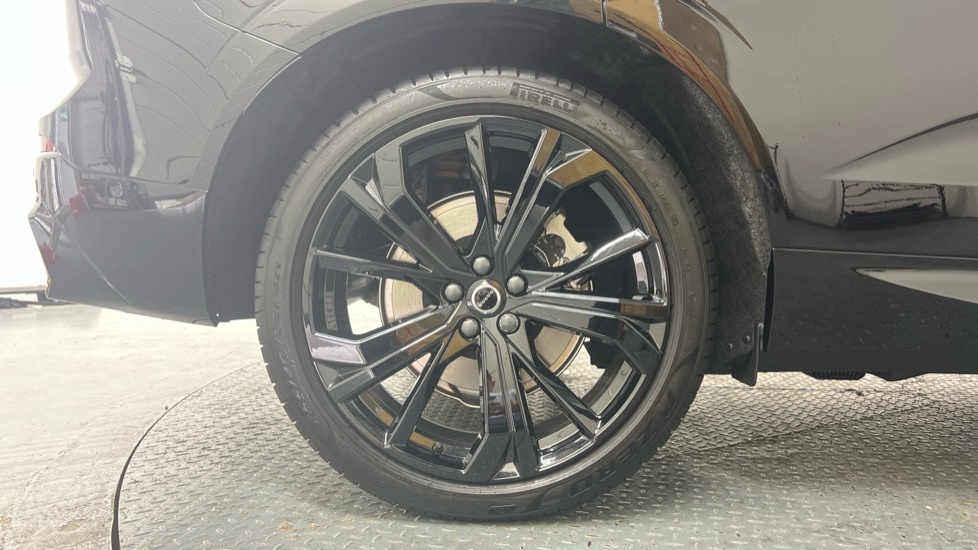 Volvo XC60 Plus, B5 Awd Mild Hybrid, Dark  #9