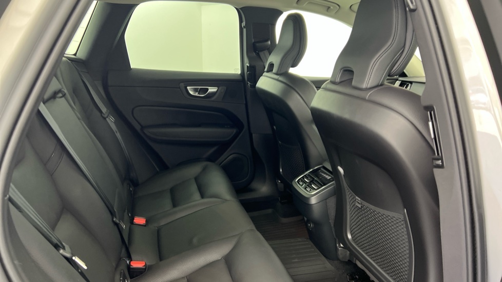 Volvo XC60 Plus, B5 Awd Mild Hybrid, Dark Silver #6