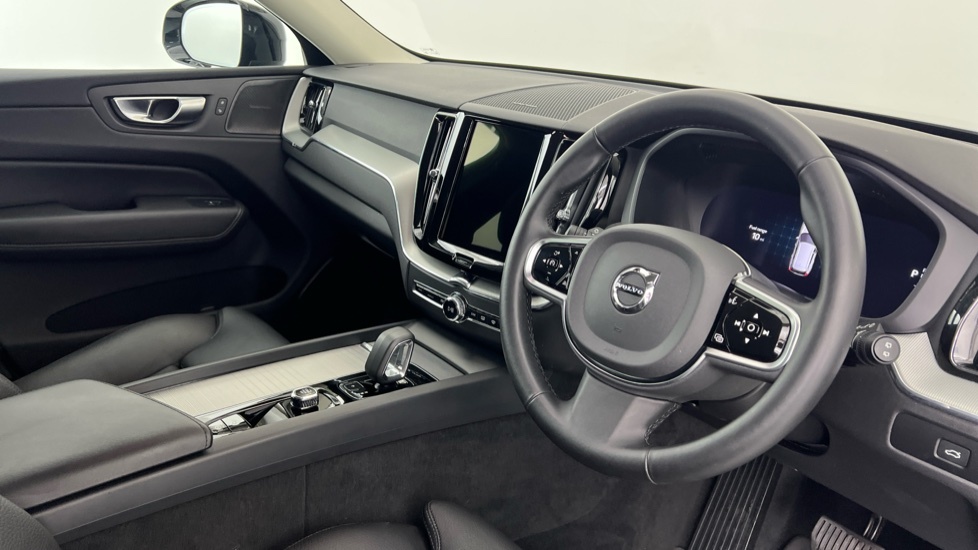 Volvo XC60 Plus, B5 Awd Mild Hybrid, Dark Silver #4