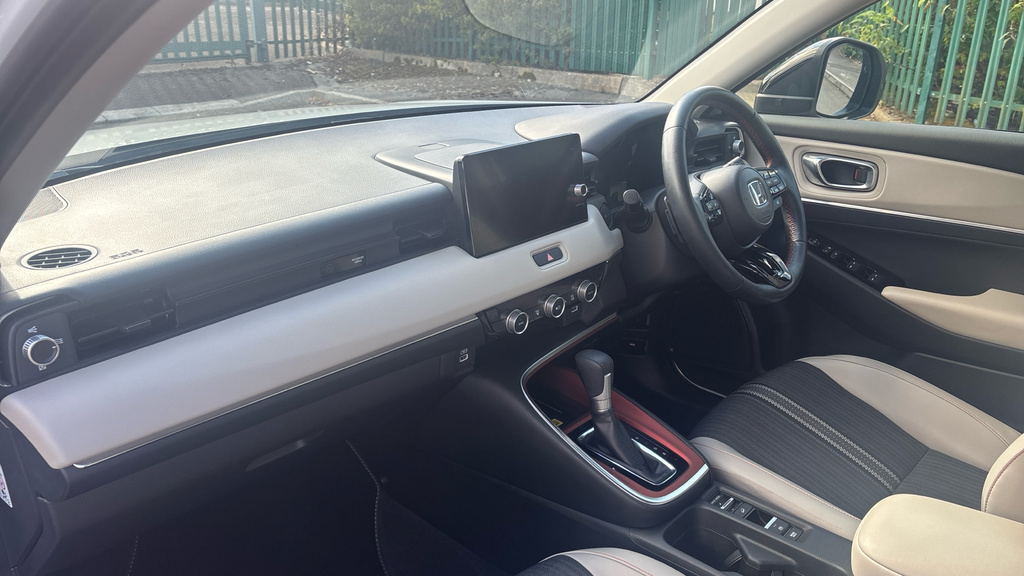 Honda Hr-V Honda Hr-v Hatchback 1.5 Ehev Advance Style Cv White #2