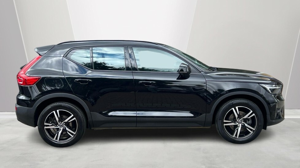 Volvo XC40 2.0 B3p Plus Dark Black #3