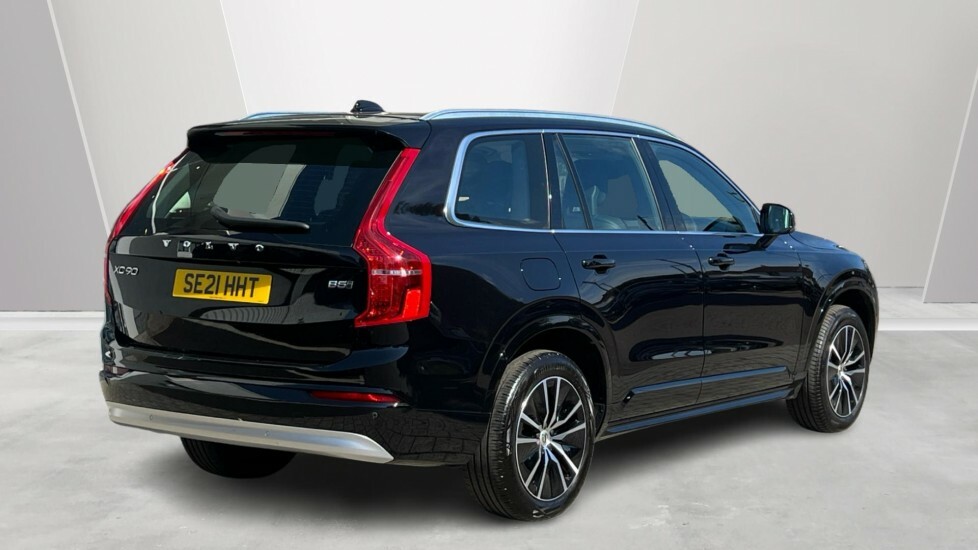 Volvo XC90 2.0 B5p 250 Momentum Awd Gtron Black #2