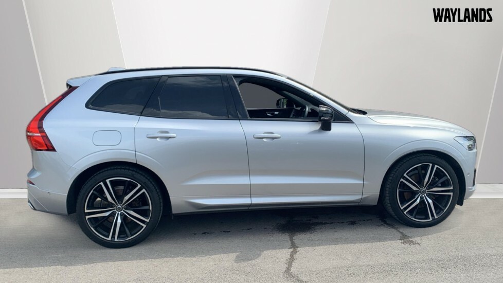Volvo XC60 R-design Pro, B5 Awd Mild Hybrid Silver #3