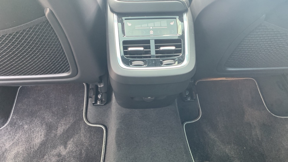 Volvo XC60 Petrol 5dr 202209220005167 #37