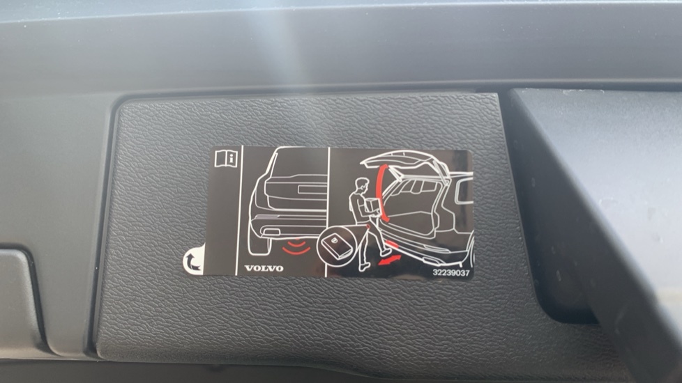 Volvo XC60 Petrol 5dr 202209220005167 #29