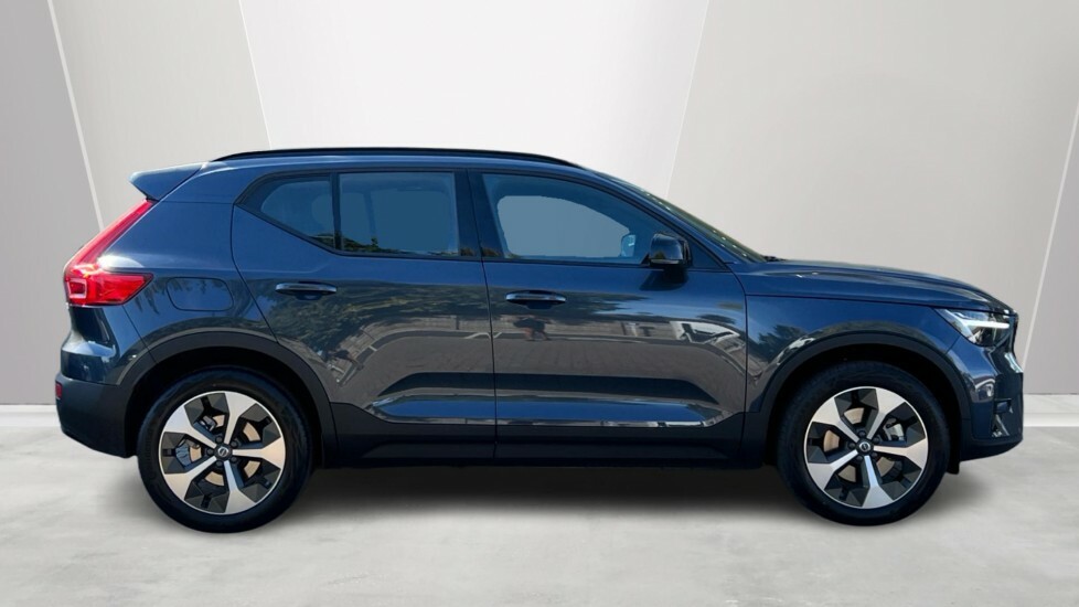 Volvo XC40 2.0 B3p Plus Dark Blue #3