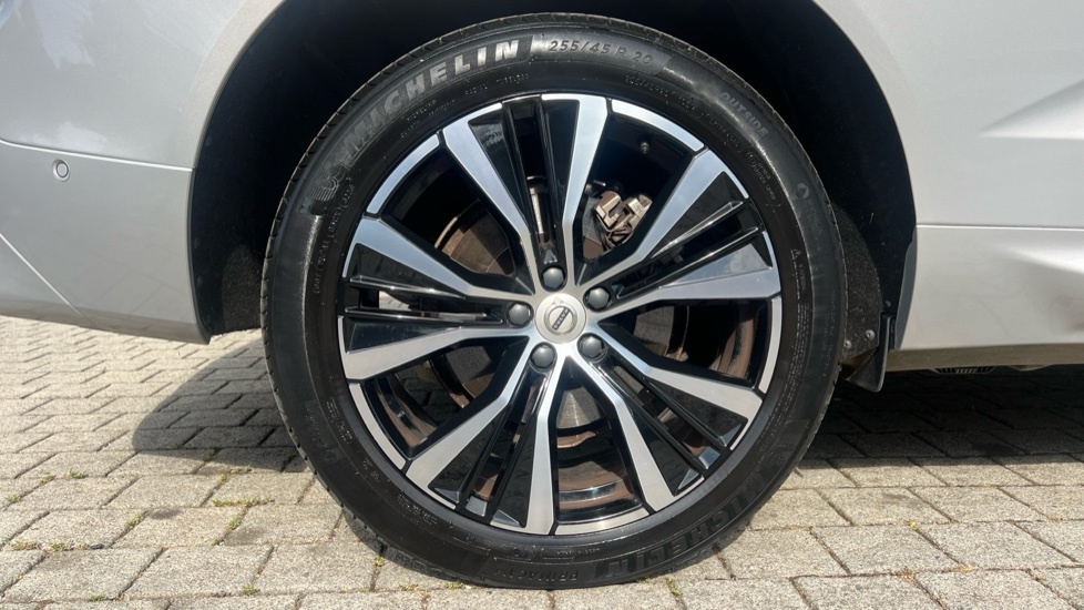 Volvo XC60 Volvo Estate 2.0 B4d Plus Dark Awd Gear Grey #9