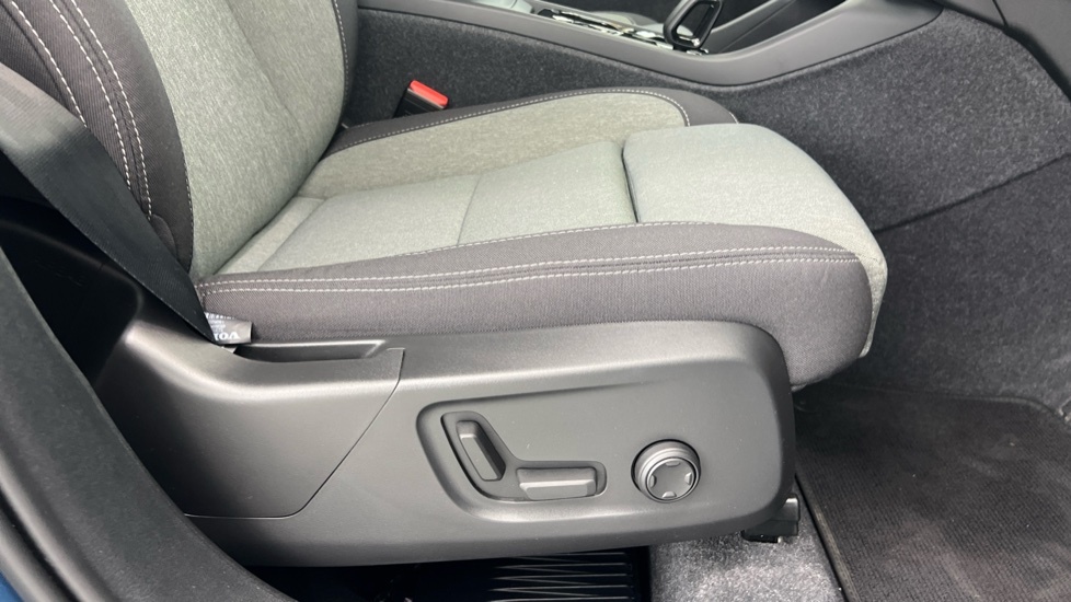 Volvo XC40 Recharge Plus, T4 Plug-in Hybrid, Black #29