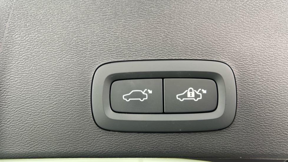 Volvo XC40 Recharge Plus, T4 Plug-in Hybrid, Black #34