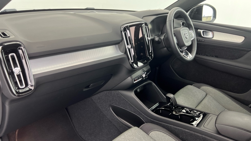 Volvo XC40 Recharge Plus, T4 Plug-in Hybrid, Black #60