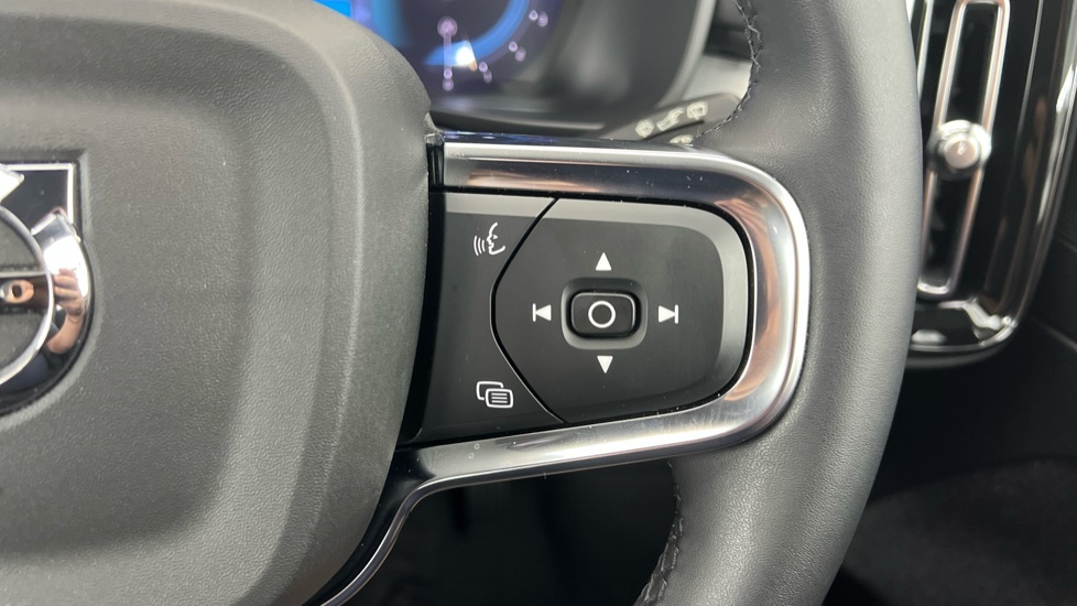 Volvo XC40 Recharge Plus, T4 Plug-in Hybrid, Black #21