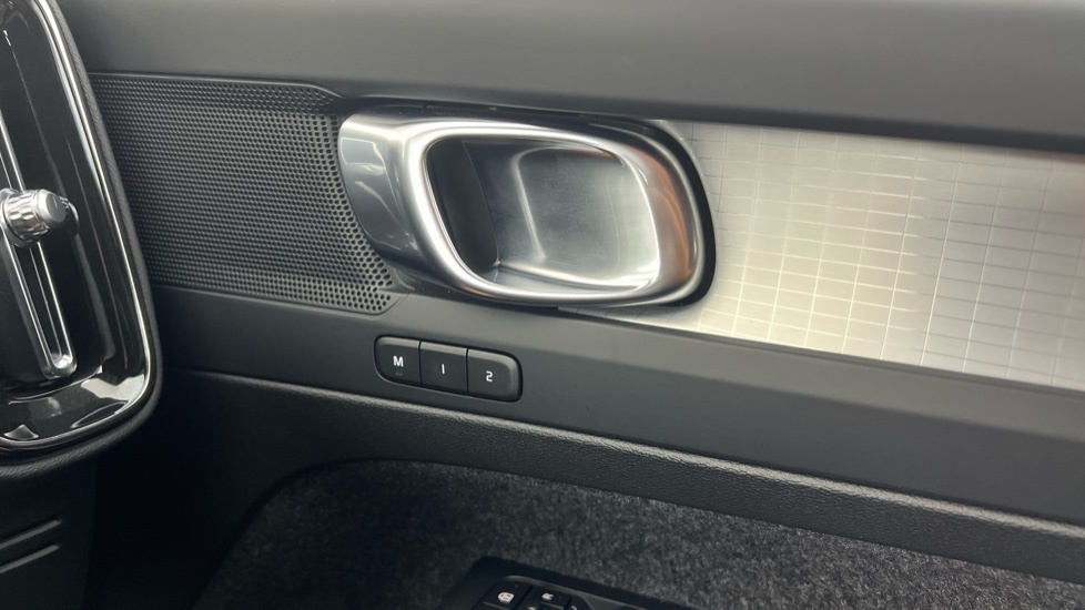 Volvo XC40 Recharge Plus, T4 Plug-in Hybrid, Black #51