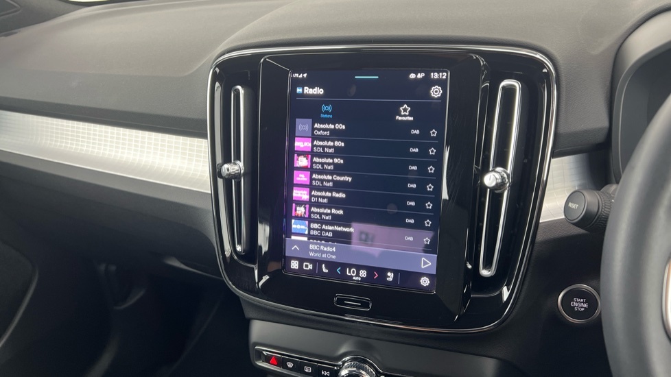 Volvo XC40 Recharge Plus, T4 Plug-in Hybrid, Black #41