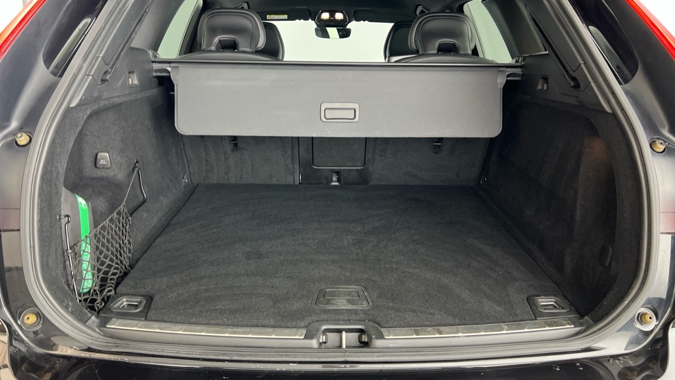 Volvo XC60 R-design, B5 Awd Mild Hybrid Black #5