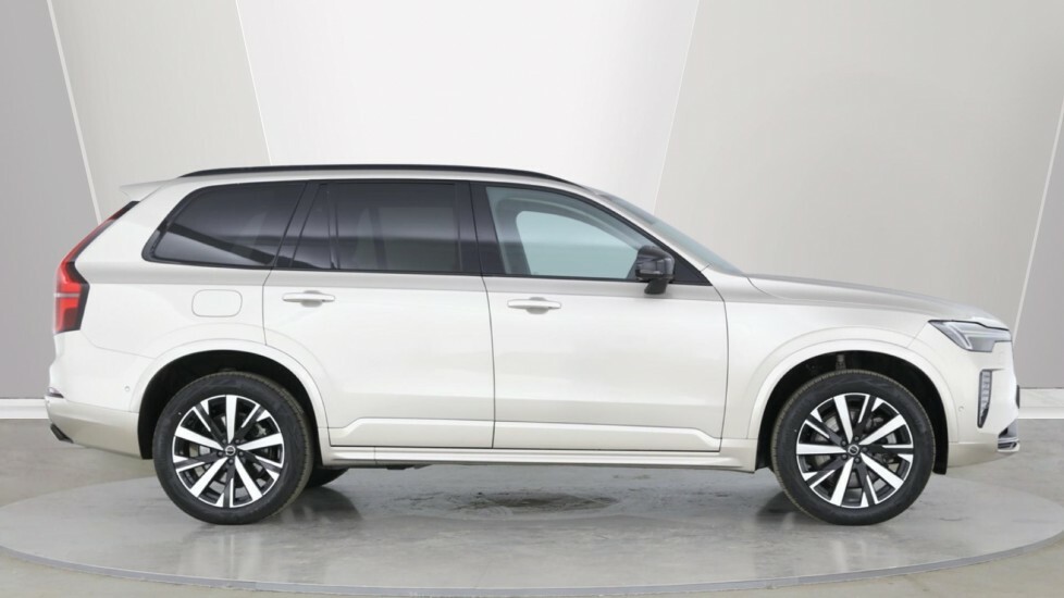 Volvo XC90 Plus, T8 Awd Plug-in Hybrid, Dark  #2