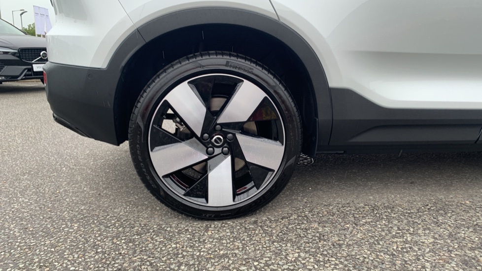 Volvo C40 Volvo Estate 300Kw Recharge Twin Plus 78Kwh Aw Silver #31