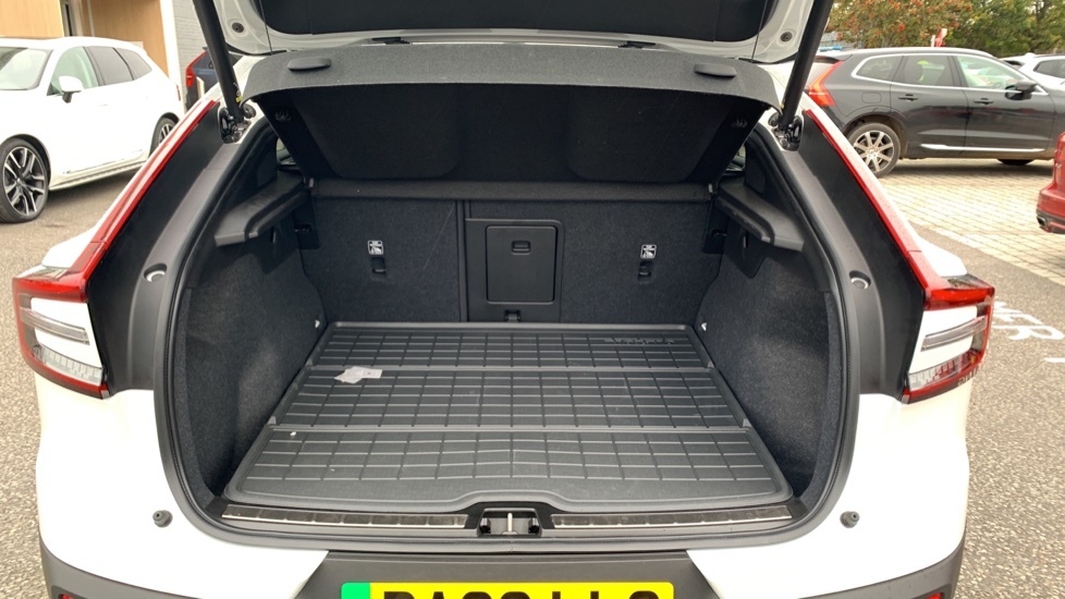 Volvo C40 Volvo Estate 300Kw Recharge Twin Plus 78Kwh Aw Silver #17