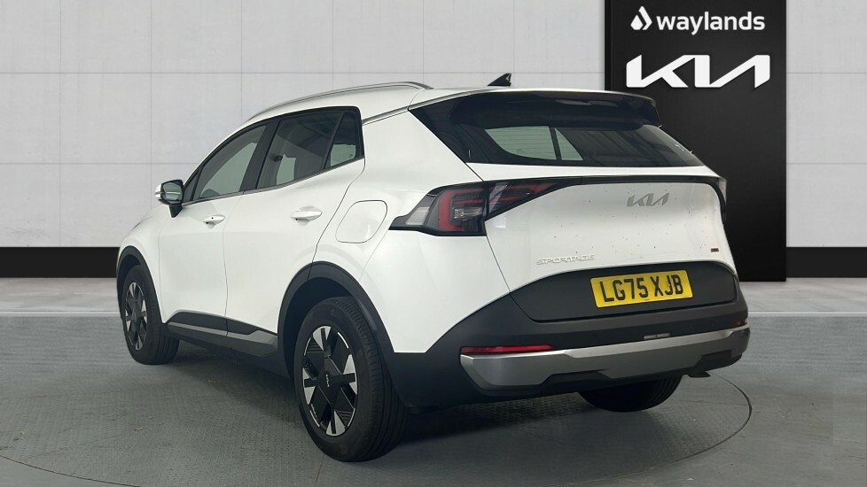 Kia Sportage 1.6T Gdi Hev Pure White #2