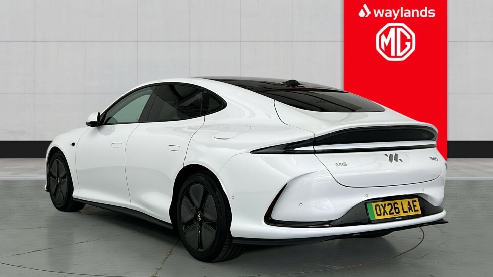 MG IM5 75Kwh OX26LAE White #2