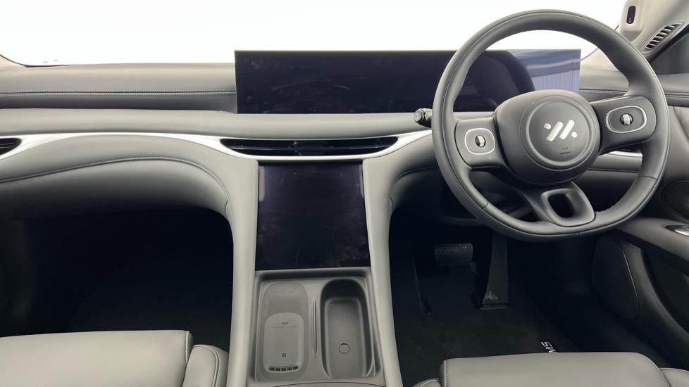 MG IM5 75Kwh OX26LAE White #6