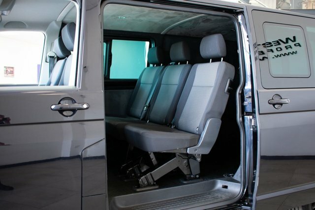 Volkswagen Transporter 2.0 Tdi T32 Highline Kombi Double Cab M Black #5