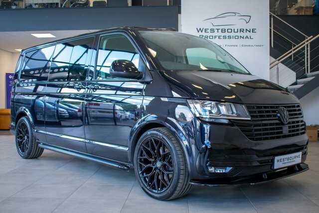 Volkswagen Transporter 2.0 Tdi T32 Highline Kombi Double Cab M Black