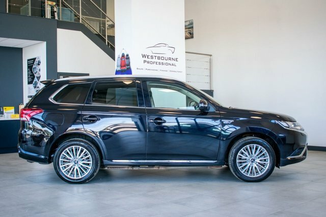 Mitsubishi Outlander 2.4H Twinmotor 13.8Kwh Juro Suv Plug-in Black #3