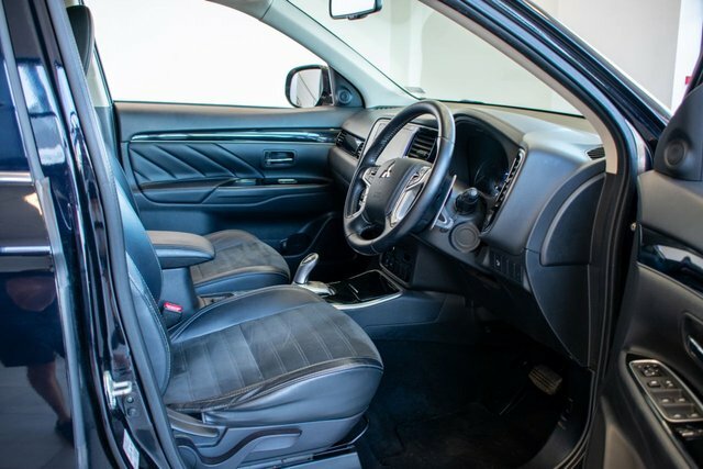 Mitsubishi Outlander 2.4H Twinmotor 13.8Kwh Juro Suv Plug-in Black #5