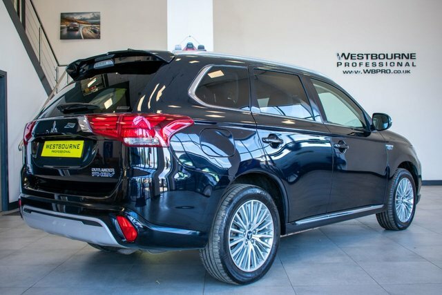 Mitsubishi Outlander 2.4H Twinmotor 13.8Kwh Juro Suv Plug-in Black #4
