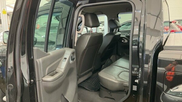 Nissan Navara Dci Tekna 190 Bhp Double Cab Pickup U6869 Silver #9