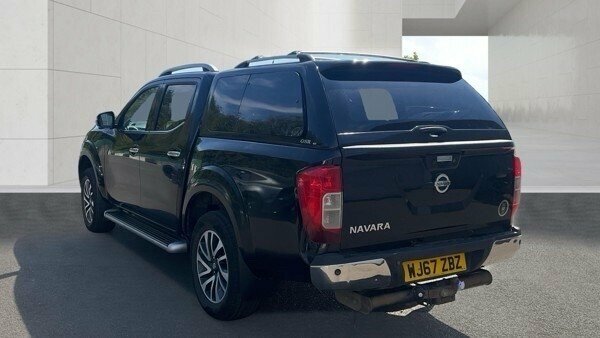 Nissan Navara 2.3 Dci Tekna Pickup Double Cab 4W Black #3