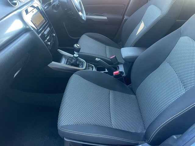 Suzuki Vitara 1.4 Boosterjet 48V Hybrid Sz-t Allgrip Black #13