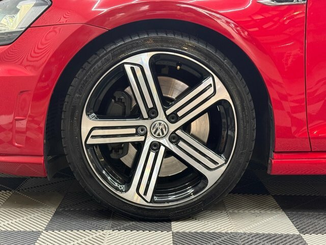 Volkswagen Golf 2.0 Tsi Bluemotion Tech R Hatchback Dsg Red #4