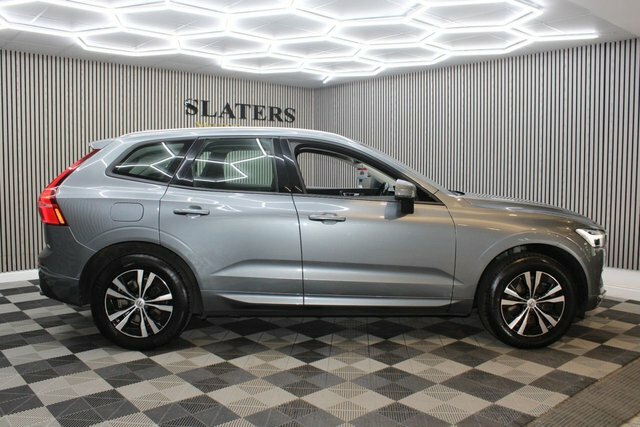 Volvo XC60 2.0 B4 Mhev Momentum Pro Suv Hybrid Aut Grey #2