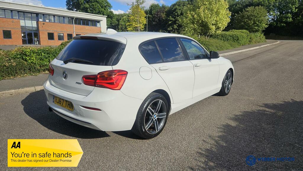 BMW 1 Series Sport White #4