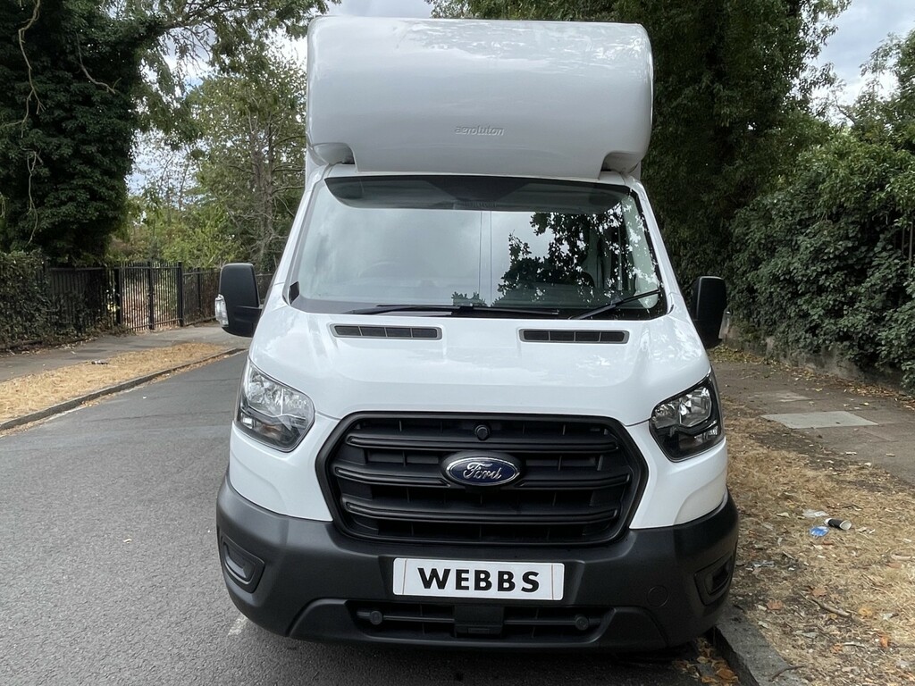 Ford Transit Custom Luton 2.0 Transit Leader 350 L4 2.0L Ecoblue 130Ps SA72TYZ White #2