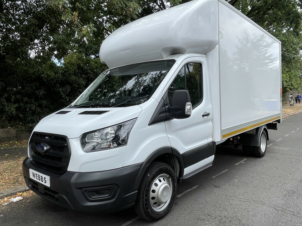 Ford Transit Custom Luton 2.0 Transit Leader 350 L4 2.0L Ecoblue 130Ps SA72TYZ White #3