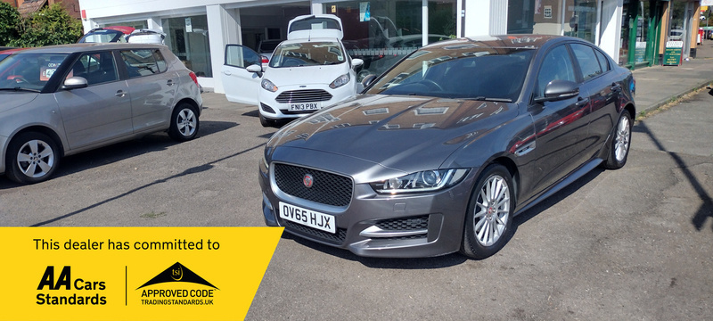 Jaguar XE R-sport Grey