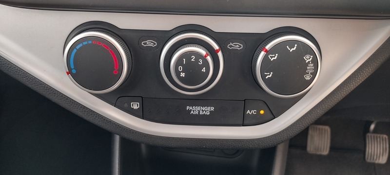 Kia Picanto 1.0 Ecodynamics 2 Hatchback Euro Red #28