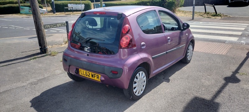 Peugeot 107 Active Purple #2