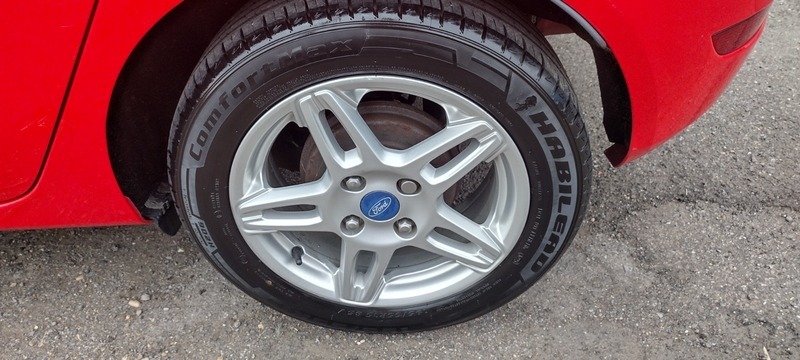 Ford Fiesta Fiesta Zetec White #36